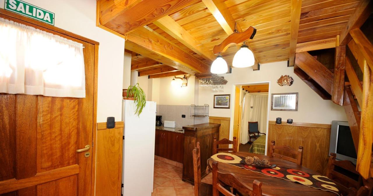 Puente Austral Aparthotel San Carlos de Bariloche Szoba fotó